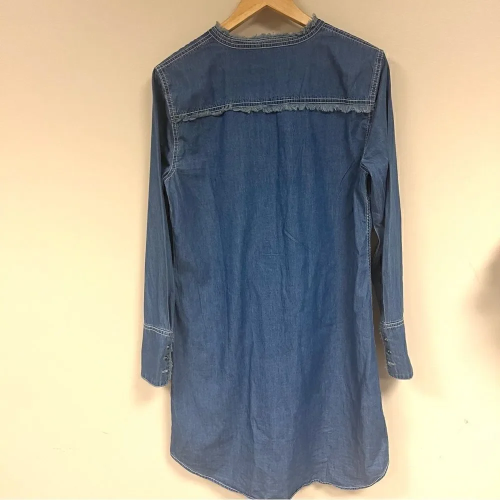 Hatley blue lightweight denim jean dress.  Size M - Picture 7 of 8